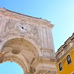 Quarto Privativo Com Banheiro Compartilhado